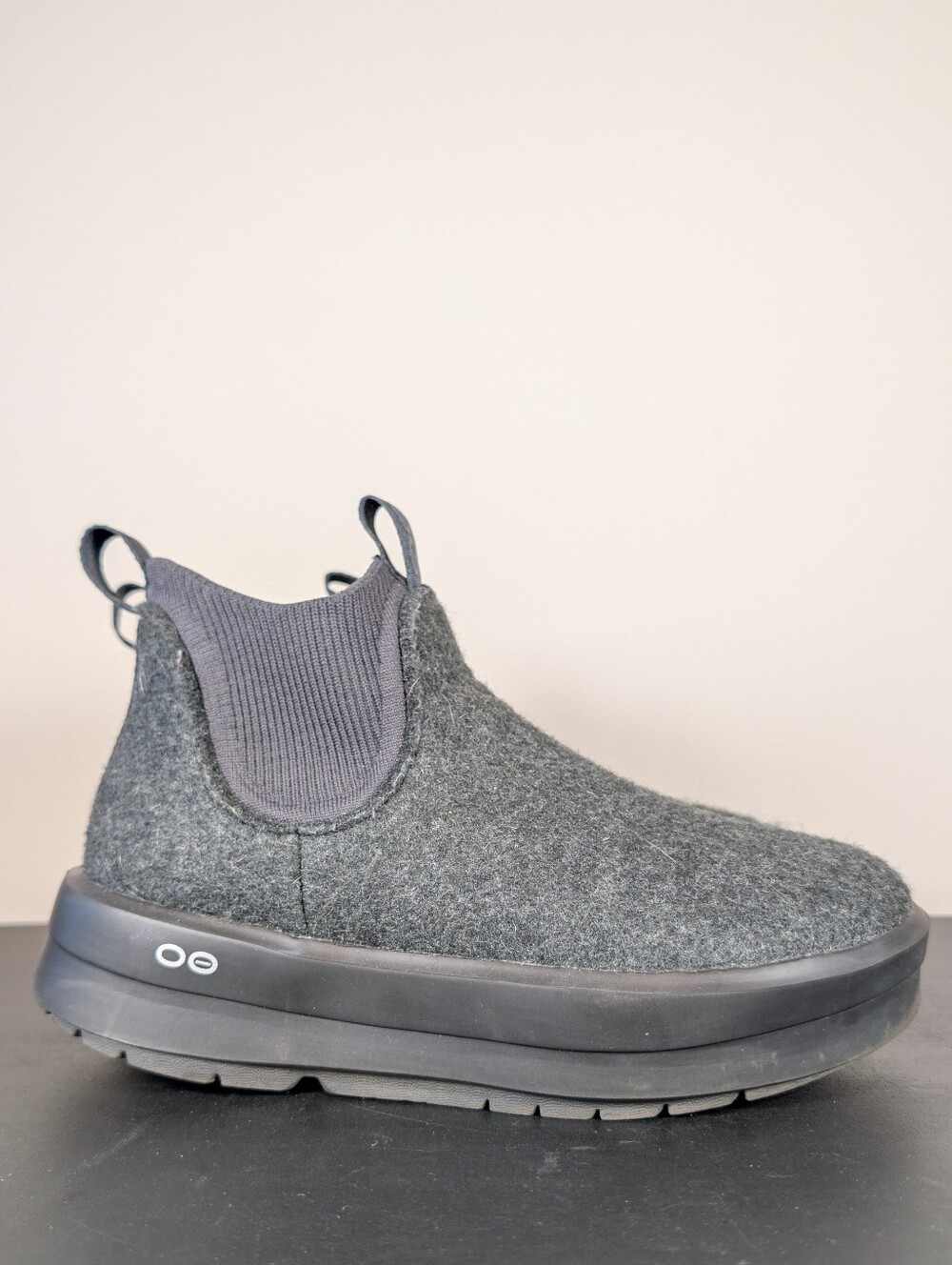 OOFOS Women's Oomega Londoner Boot Charcoal Size 8.5